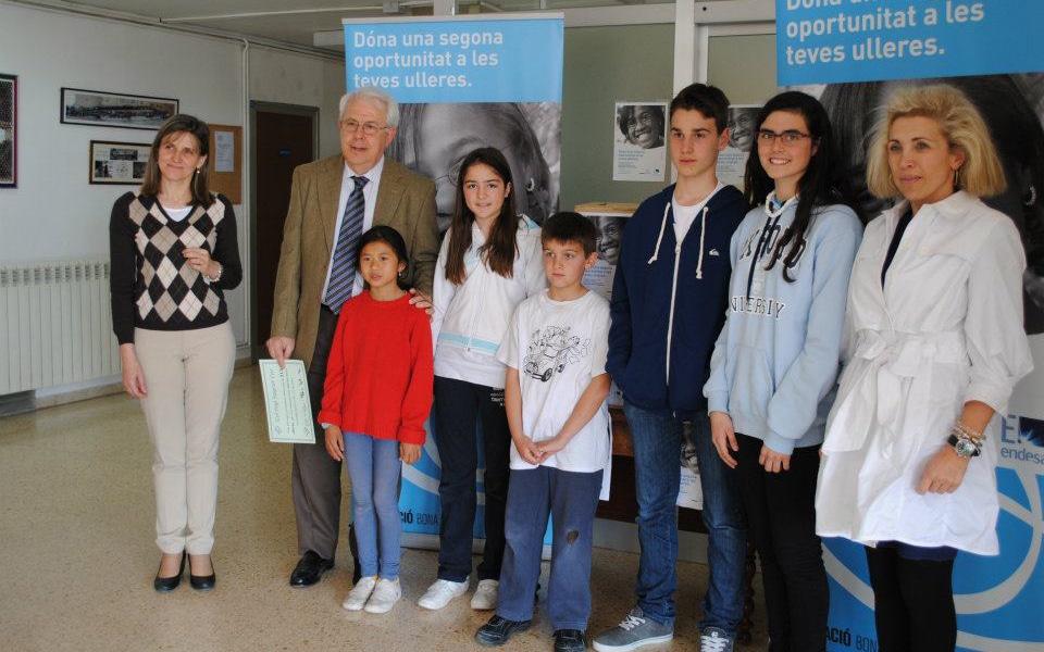 El Colegio Sagrat Cor colabora con la Fundación Bona Llum y la recogida solidaria de gafas