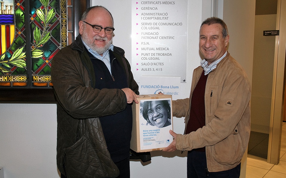 La Fundación Bona Llum Oftalmedic recibe más de 80 gafas del Colegio de Médicos de Baleares en su campaña de recogida